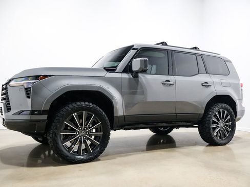 Used 2026 Lexus GX 550 w/ Accessory Package (2T) image 11