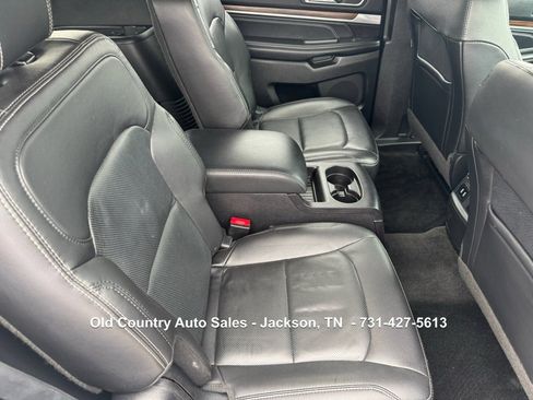 Used 2017 Ford Explorer Limited w/ Equipment Group 301A AWD/4WD image 24