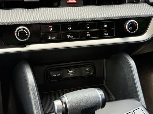 Used 2024 Kia Sportage LX FWD image 18