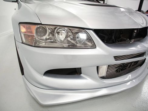 Used 2003 Mitsubishi Lancer Evolution AWD/4WD image 10
