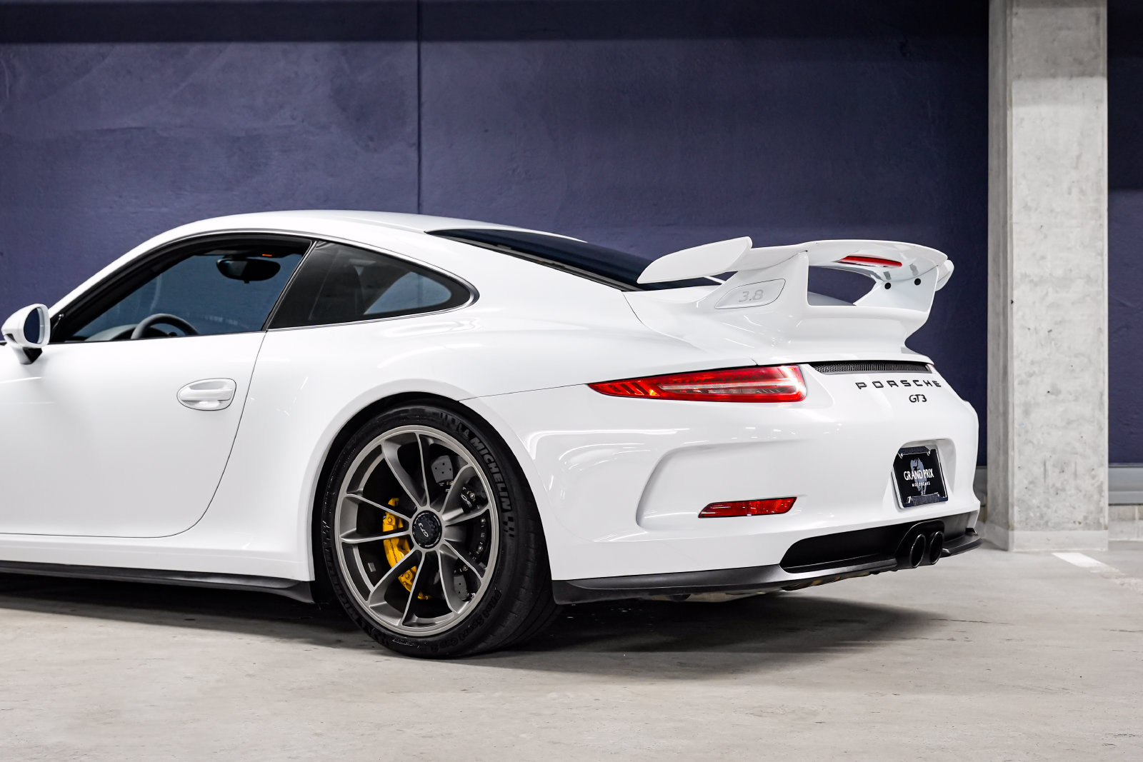 Used 2016 Porsche 911 GT3 RWD image 32