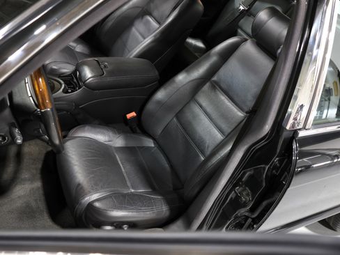 Used 1998 Jaguar XJ8 RWD image 69