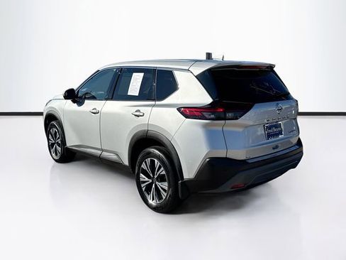 Used 2021 Nissan Rogue SV image 5