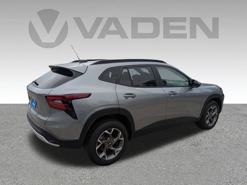 New 2026 Chevrolet Trax LT w/ Driver Confidence Package image 24