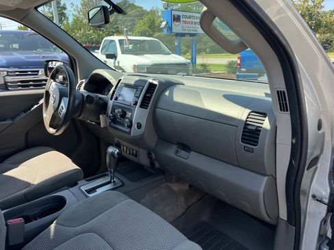 Used 2018 Nissan Frontier SV w/ Value Truck Package image 16