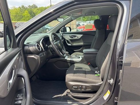 Used 2022 Chevrolet Blazer LT image 36
