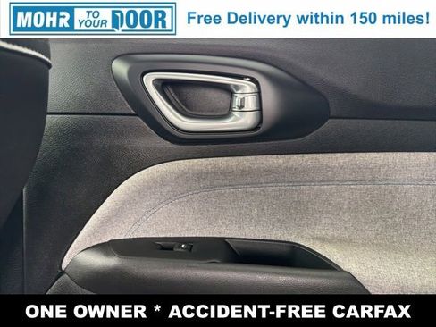 Used 2022 Jeep Compass Latitude FWD image 34