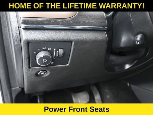 Used 2015 Jeep Grand Cherokee Limited w/ Luxury Group II image 16