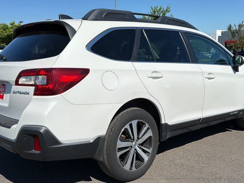 Used 2019 Subaru Outback 2.5i Limited w/ Popular Package #2 AWD/4WD image 4