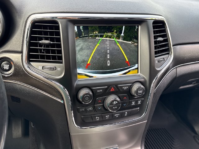 Used 2018 Jeep Grand Cherokee Limited w/ Luxury Group II AWD/4WD image 28