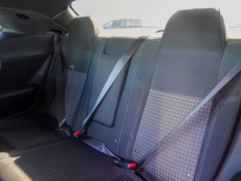 Used 2017 Dodge Challenger R/T image 12