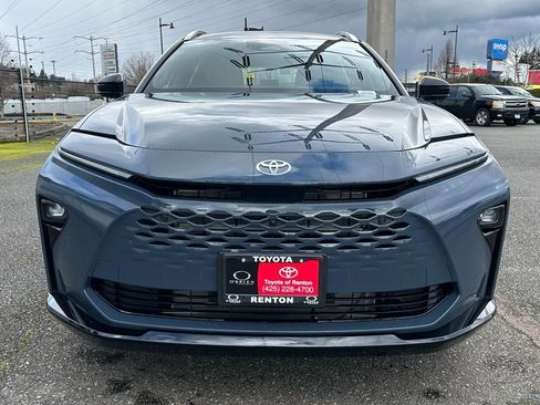 New 2026 Toyota Crown Signia image 2