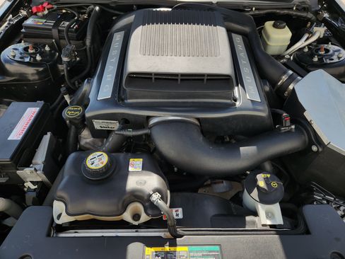 Used 2006 Ford Mustang GT Premium RWD image 30