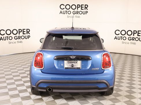 Used 2023 MINI Cooper 2-Door Hardtop FWD image 21
