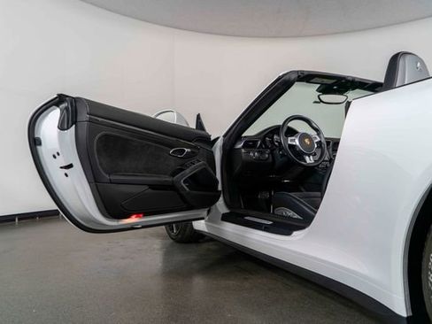 Used 2016 Porsche 911 Carrera GTS image 14