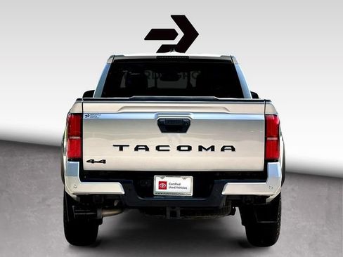 Used 2024 Toyota Tacoma TRD Off-Road w/ TRD Off Road Upgrade Package AWD/4WD image 7
