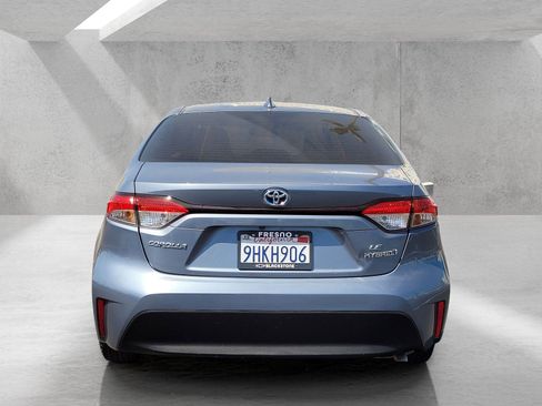 Used 2023 Toyota Corolla LE FWD image 5