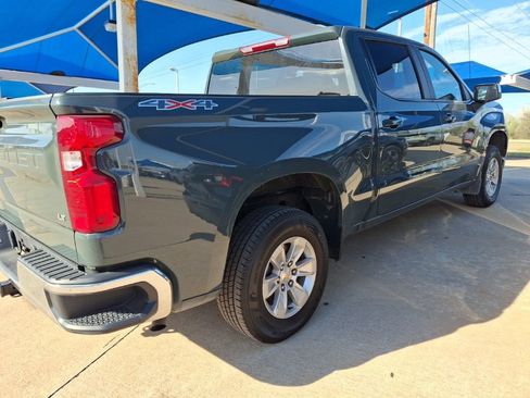 Used 2025 Chevrolet Silverado 1500 LT AWD/4WD image 18