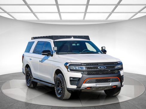 Used 2024 Ford Expedition Timberline image 5