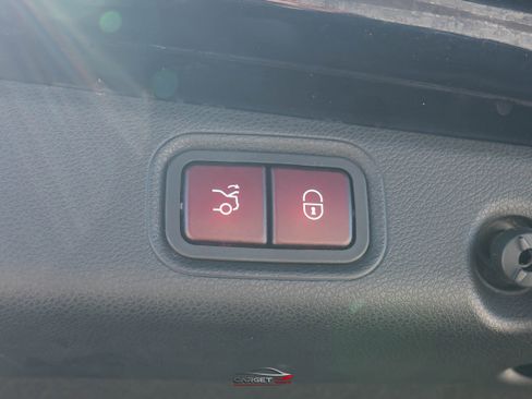 Used 2017 Mercedes-Benz E 300 image 45