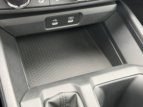 Certified 2023 Honda Accord EX image 22
