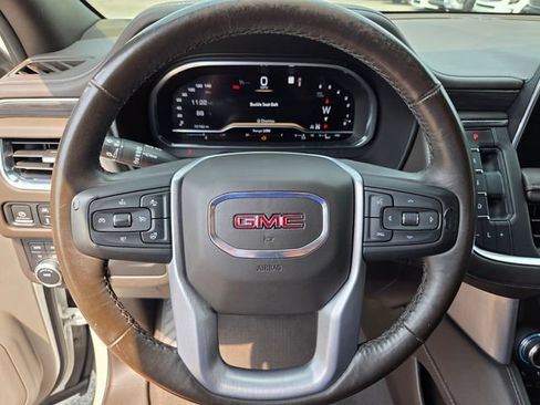 Used 2022 GMC Yukon SLT w/ SLT Premium Package AWD/4WD image 32