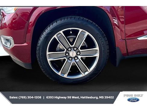 Used 2018 GMC Acadia Denali w/ Technology Package FWD image 7
