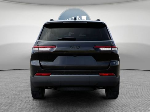 New 2026 Jeep Grand Cherokee L 4WD image 7