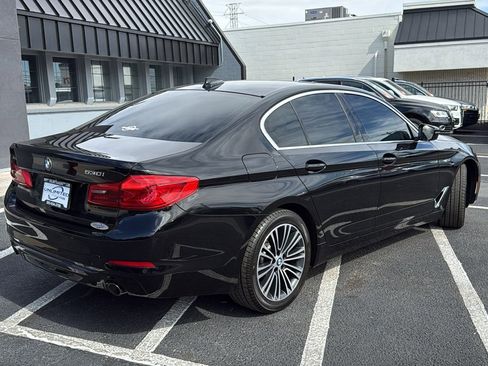 Used 2020 BMW 530i xDrive w/ Premium Package image 3