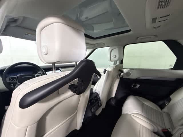 New 2026 Land Rover Discovery Limited Edition AWD/4WD image 30