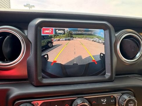 Used 2023 Jeep Wrangler Rubicon w/ Steel Bumper Group AWD/4WD image 5