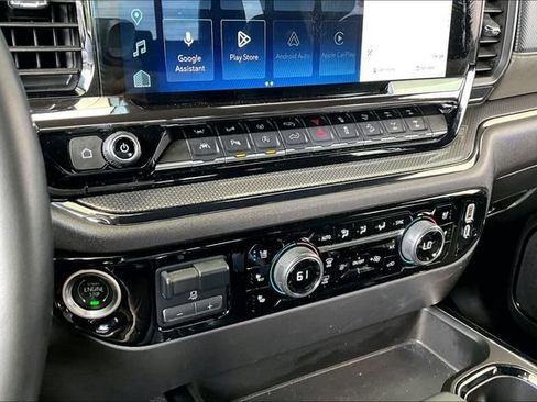 Used 2024 Chevrolet Silverado 1500 ZR2 w/ Technology Package AWD/4WD image 23