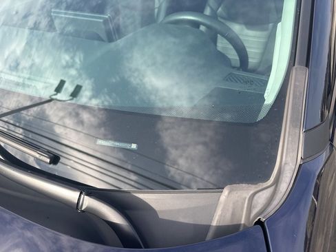 Used 2021 Toyota RAV4 Limited image 4