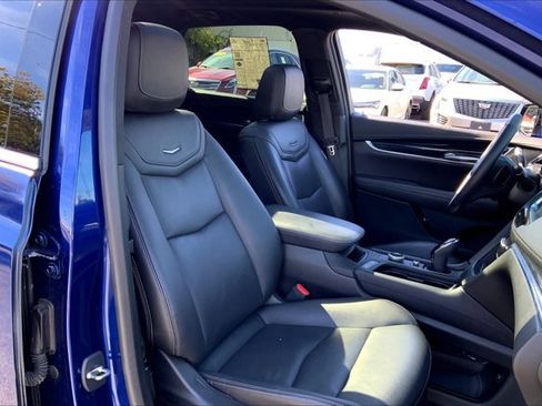Used 2023 Cadillac XT5 Premium Luxury w/ LPO, Floor Liner Package image 6