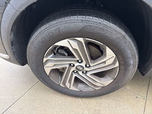 Used 2023 Hyundai Santa Fe SEL w/ Premium Package image 12