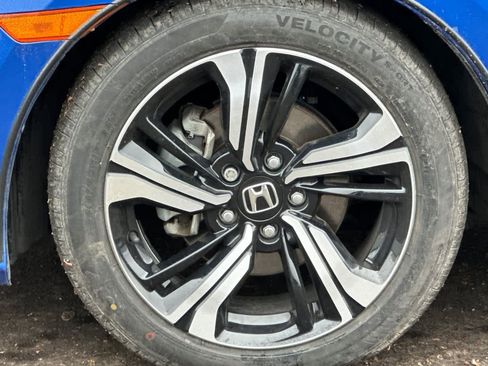 Used 2018 Honda Civic Touring image 25