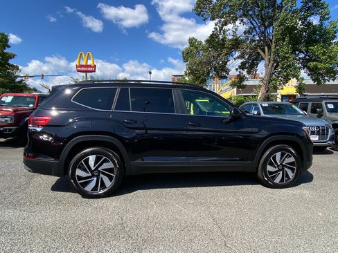 Certified 2026 Volkswagen Atlas SE AWD/4WD image 2