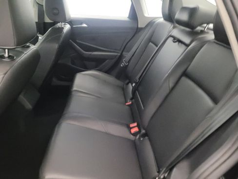 Used 2019 Volkswagen Jetta SE image 18