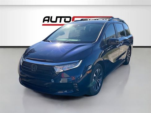 Used 2024 Honda Odyssey EX-L image 3