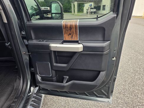 Used 2018 Ford F150 Lariat AWD/4WD image 40