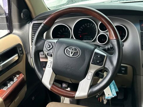 Used 2017 Toyota Sequoia Platinum image 17