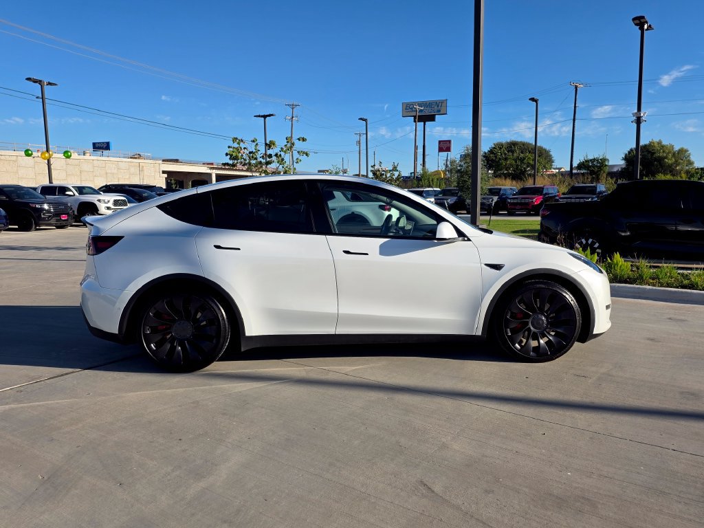 Used 2022 Tesla Model Y Performance AWD/4WD image 13