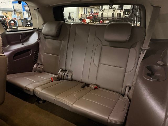 Used 2015 GMC Yukon Denali w/ Premium Package AWD/4WD image 23