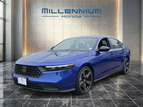 Used 2024 Honda Accord Sport image 8