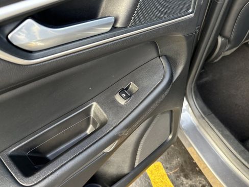 Certified 2024 Ford Edge SEL image 33