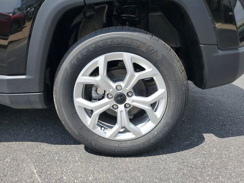 New 2025 Jeep Compass Sport image 10