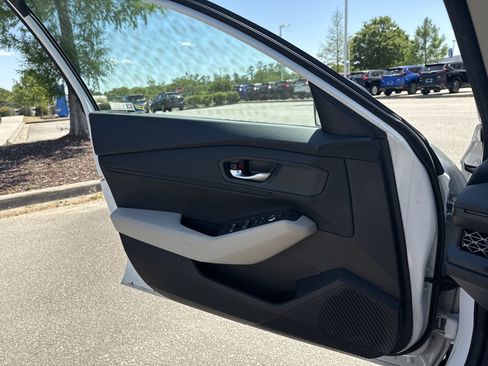 Used 2025 Honda Accord SE image 14