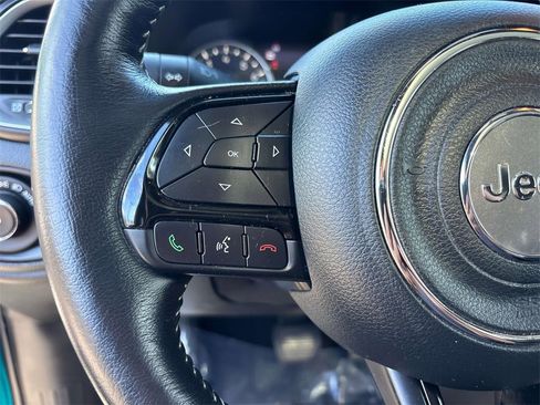 Used 2021 Jeep Renegade Latitude w/ Sun & Sound Group image 19