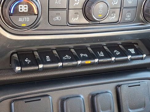 Used 2016 Chevrolet Silverado 2500 LTZ w/ Duramax Plus Package image 27