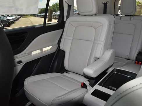 New 2026 Lincoln Aviator Reserve AWD/4WD image 21